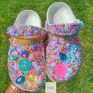 BRAND NEW Signature 'Infused Coral' Crocs (Size 13C)